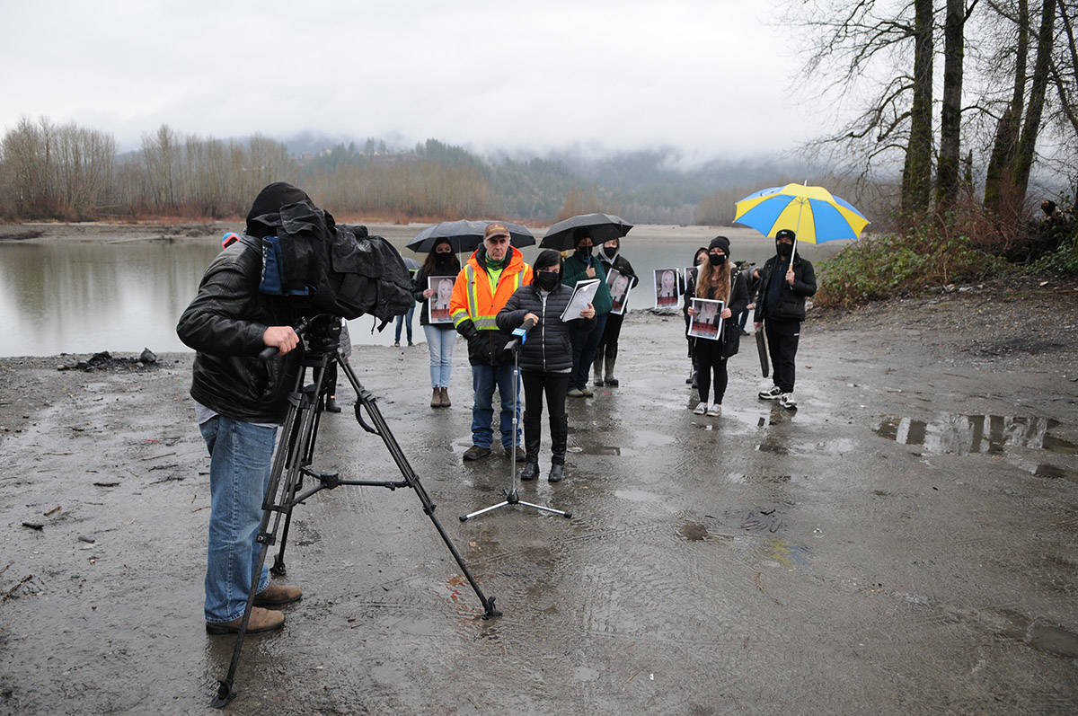 Alina Durham (left) speaks with media about her missing daughter, Shaelene Bell, on Tuesday, Feb. 2, 2021 on Ballam Road in Chilliwack. (Jenna Hauck/ Chilliwack Progress)Alina Durham (left) speaks with media about her missing daughter, Shaelene Bell, on Tuesday, Feb. 2, 2021 on Ballam Road in Chilliwack. (Jenna Hauck/ Chilliwack Progress)