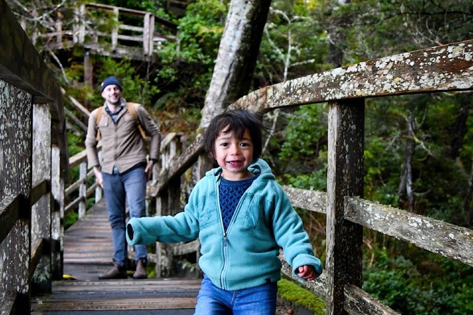 25194056_web1_210517-UWN-tofino-hiking-vancouver-trails-hype-tonquin_1