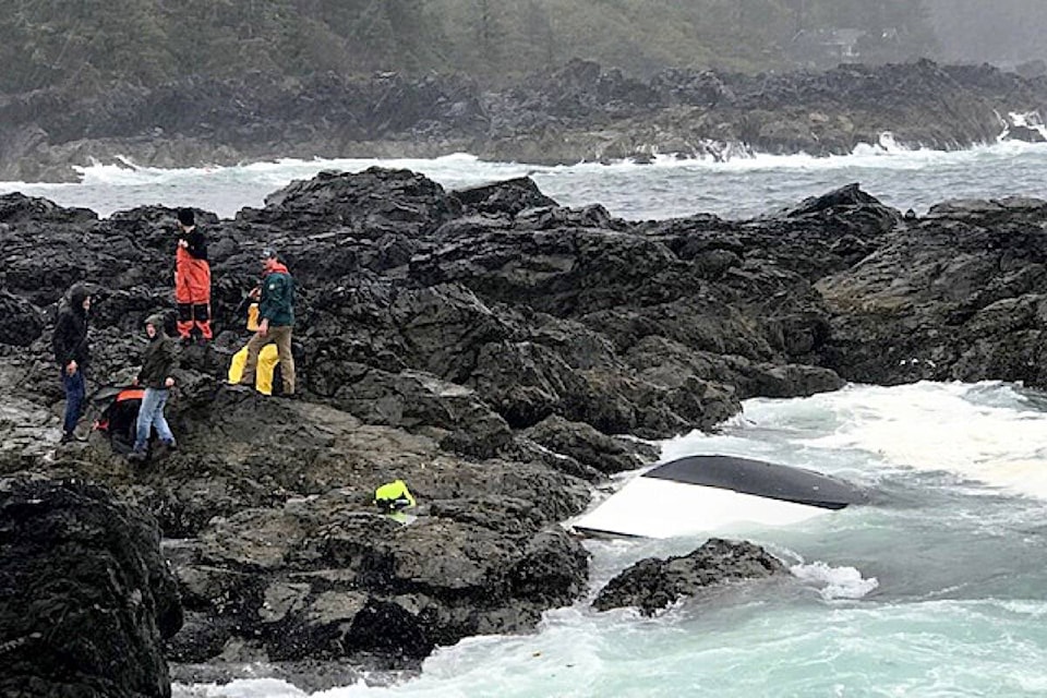 28683474_web1_220404-UWN-sport-fishing-boat-capsizes-off-amphitrite-point-RESCUE_1