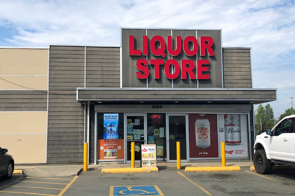 30046947_web1_220817-AVN-liquor-store-robbery-RCMP_1