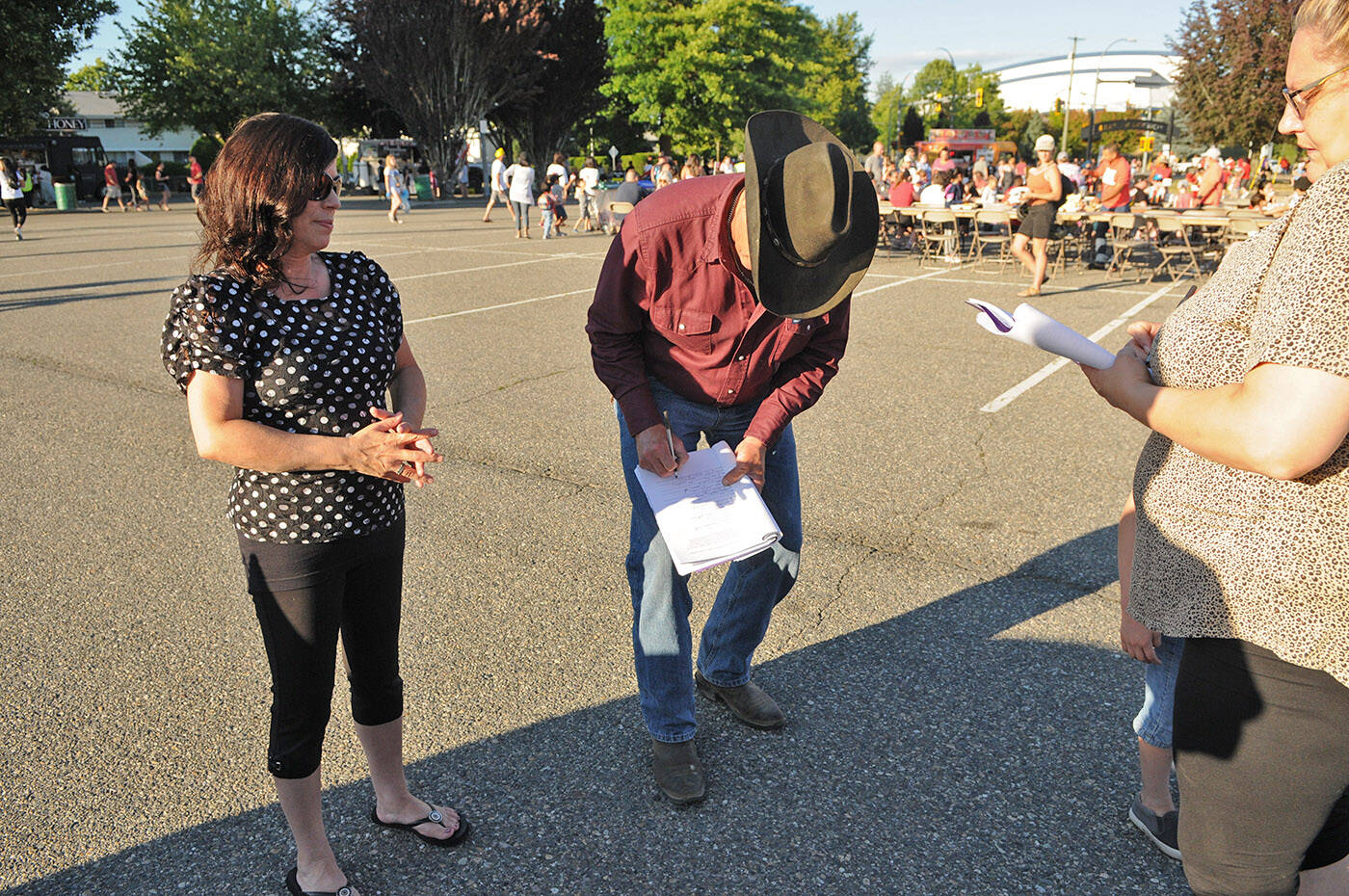 B.C. mom collects signatures in effort to change Amber Alert criteria