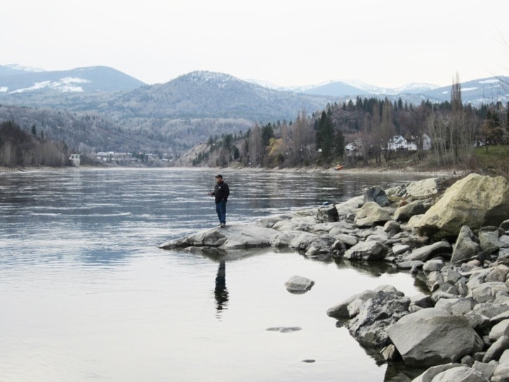 20867traildailytimesFishingSunnindaleColumbiaRiverTrail04-11-12