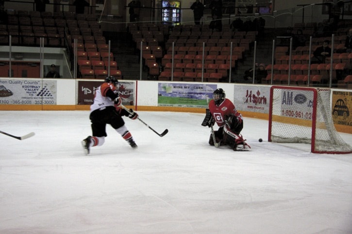 65903traildailytimestdt-smokiesgoal12-2-11