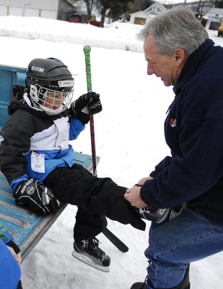 76907traildailytimesTDT01-14rosslandskate-ts1-16-12