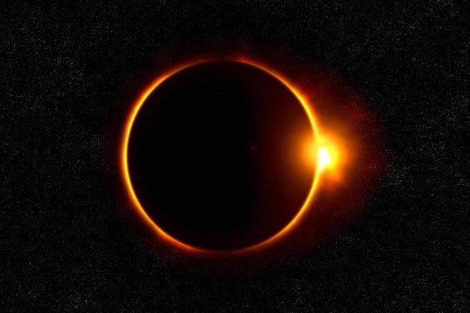 8137108_web1_170726-PWN-solareclipse