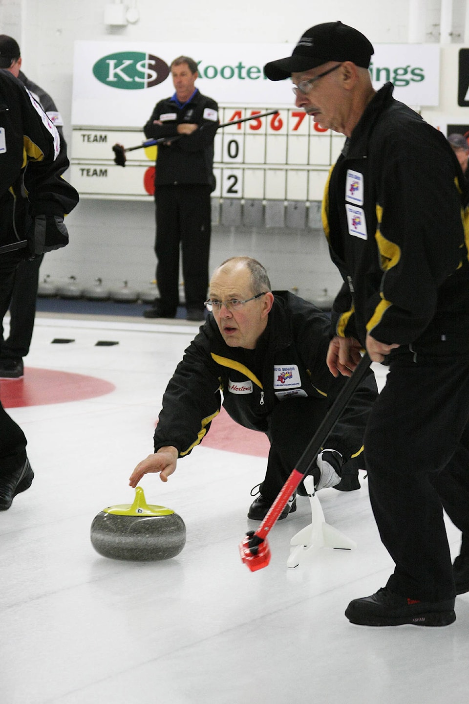 10851034_web1_180306-TDT-curling2