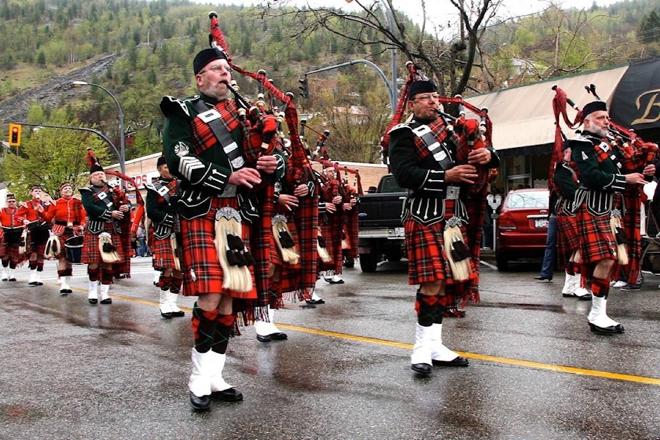 12401711_web1_180620-TDT-M-180621-TDT-pipers