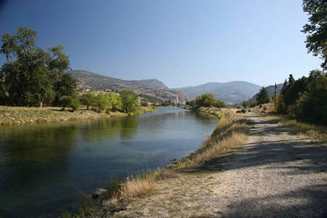 12509734_web1_180628_KCN_Okanagan-River