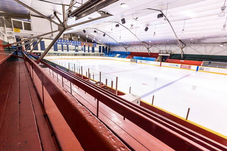 15822546_web1_170815-CAN-M-rossland-arena