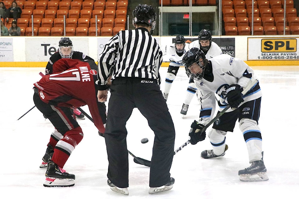 19546462_web1_191128-TDT-Ice-faceoff