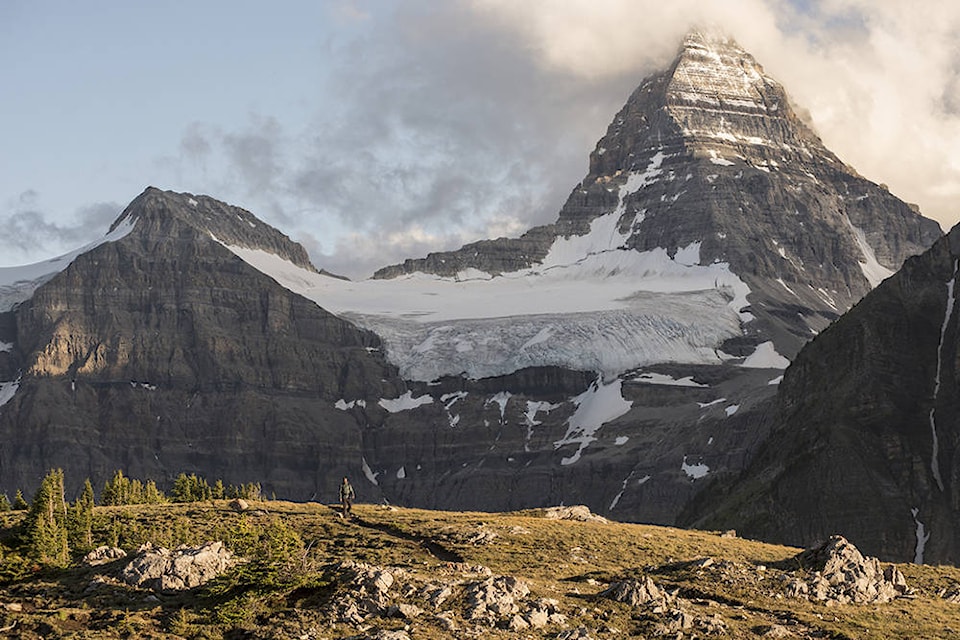 21956934_web1_200629-Impress-ABB-DestinationBC-Mountains_1