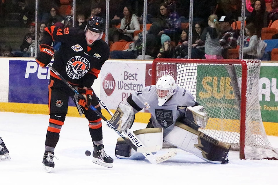 22830421_web1_201001-TDT-Smoke-Eaters-dafoe_1