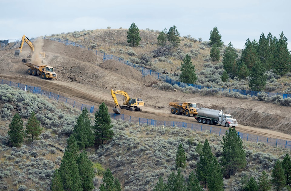 28384164_web1_220307-CPW-Indigenous-TransMountain-pipeline-purchase-construction_1