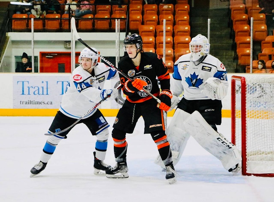 28658194_web1_220215-TDT-Smoke-Eaters-KRr_2