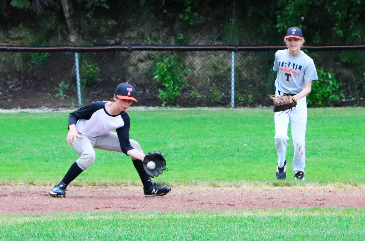 All Stars infielder makes a nice play on this ball.