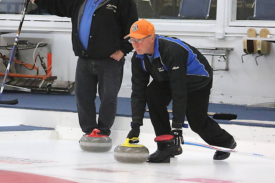 30662641_web1_221020-TDT-Curling-aa_1