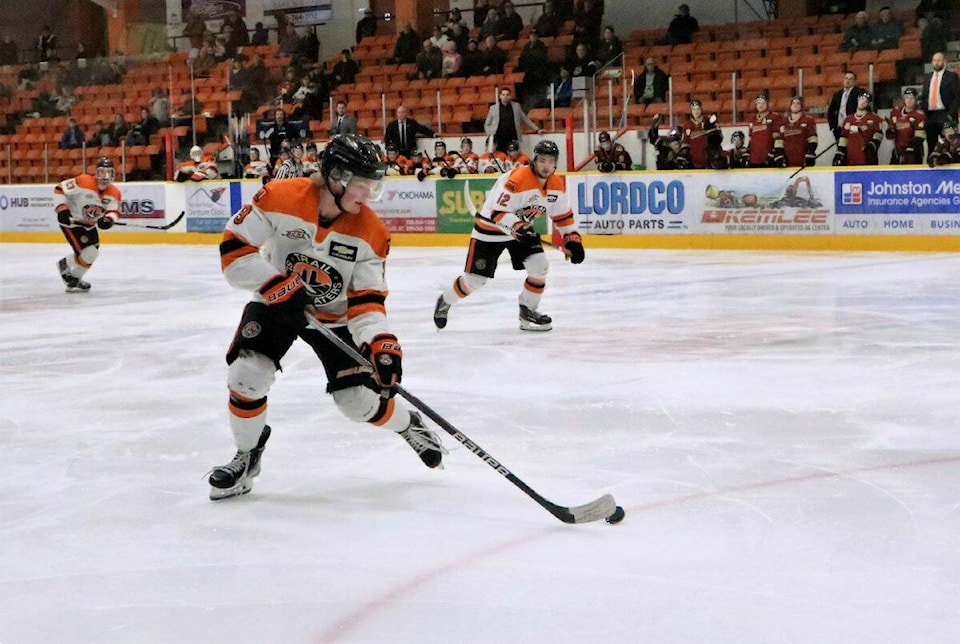 31272295_web1_221213-TDT-Smoke-Eaters-df_1