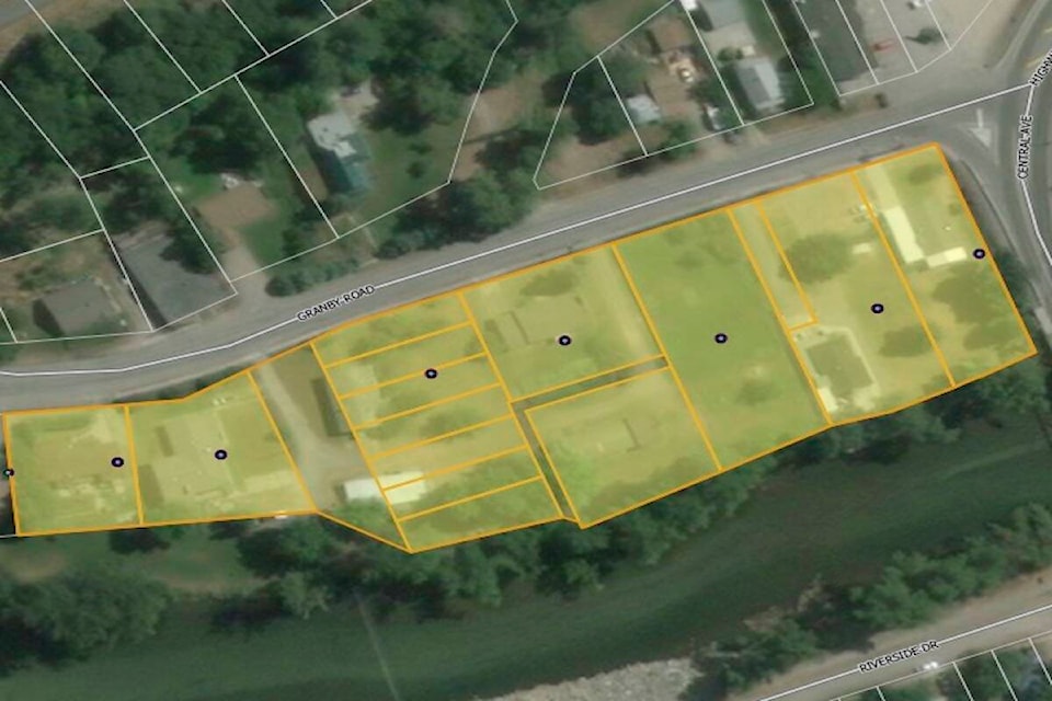 32638384_web1_230505-GFG-Granby-evac_1