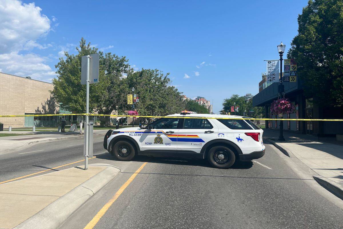 RCMP cruisers block Water Street downtown Kelowna. (Jacqueline Gelineau/ Capital News)