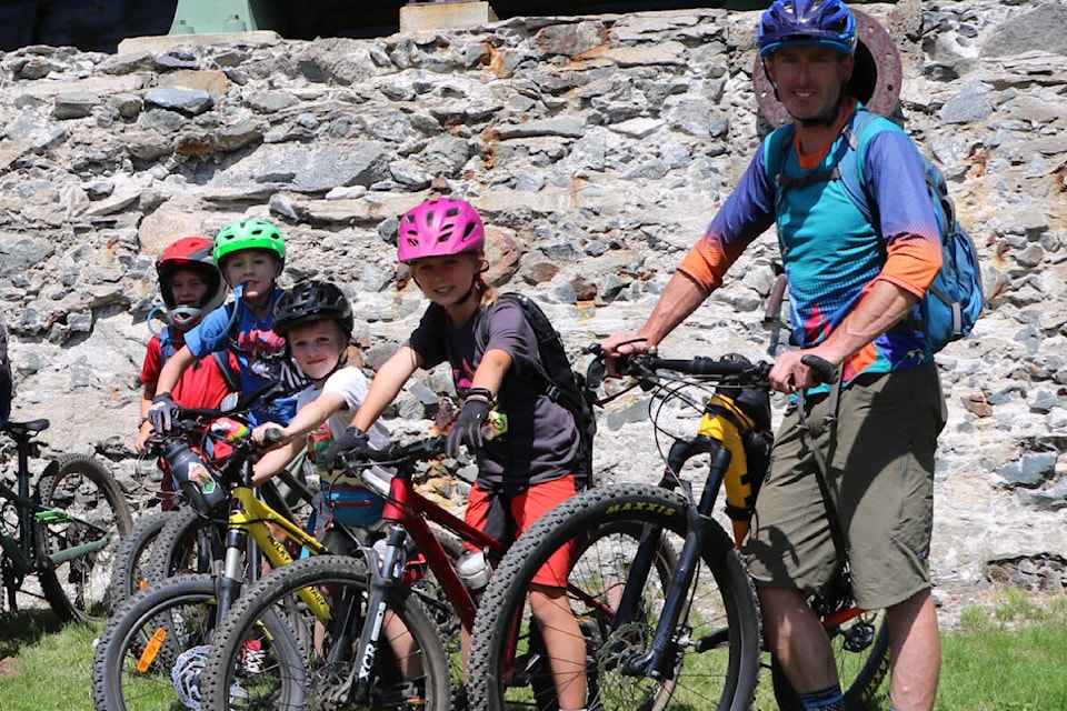 33676112_web1_230824-TDT-E.bike-skills-df_1