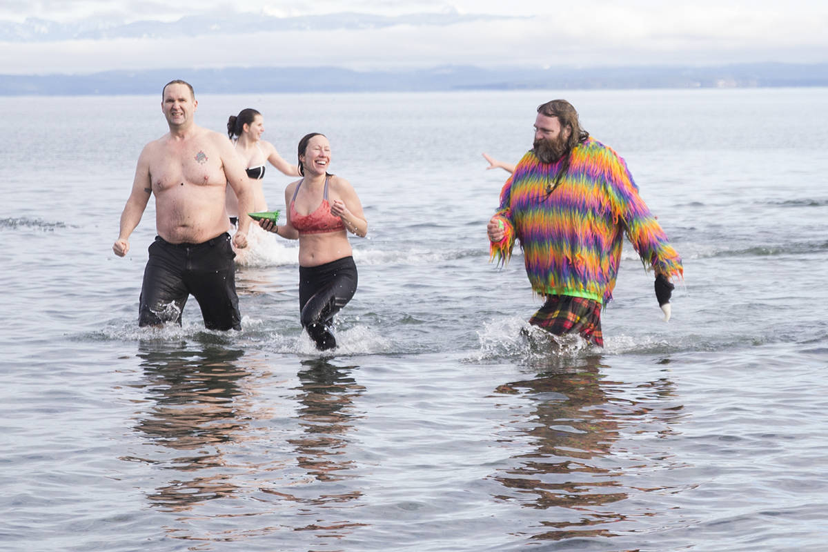 10022526_web1_180103-CRM-polar-plunge_2