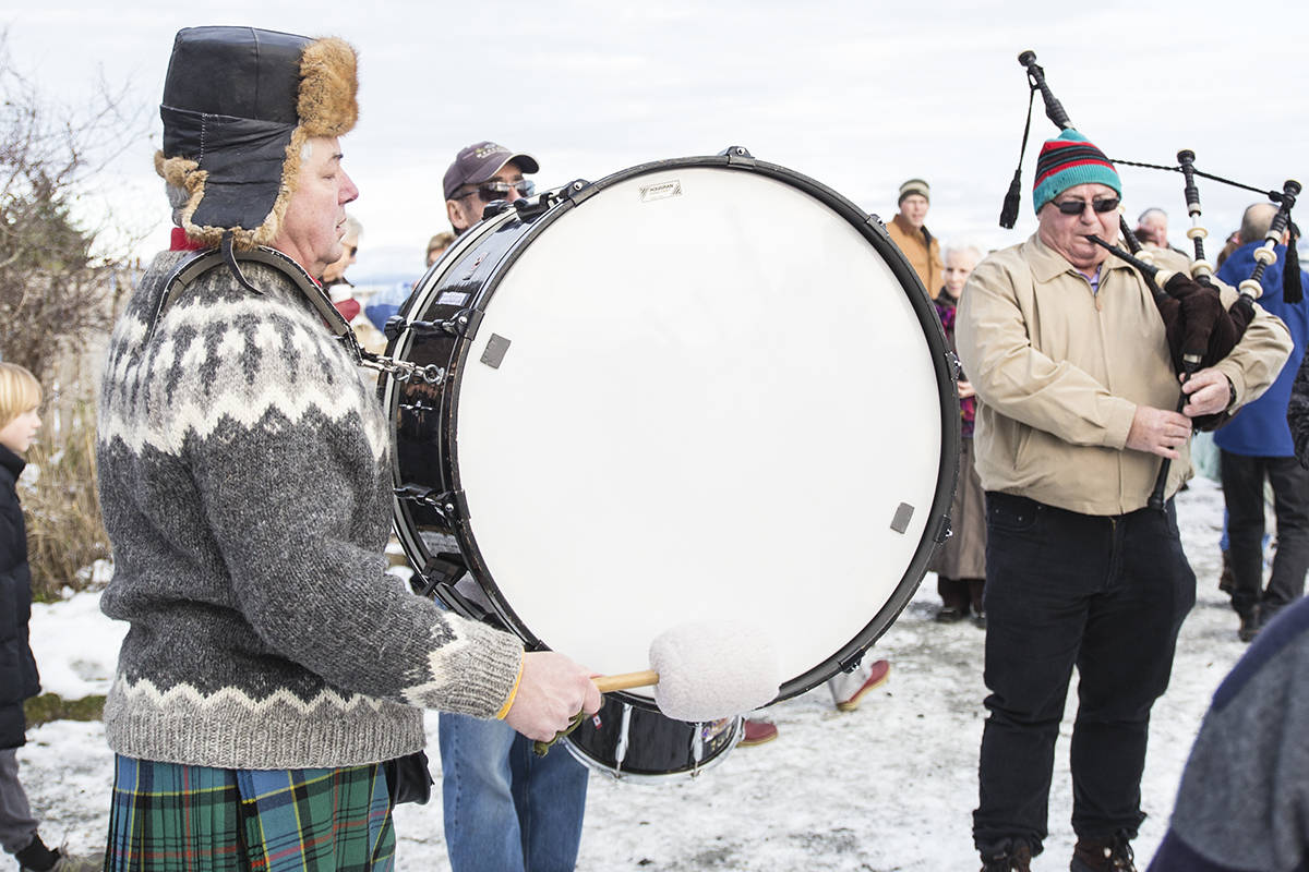 10022526_web1_180103-CRM-polar-plunge_20