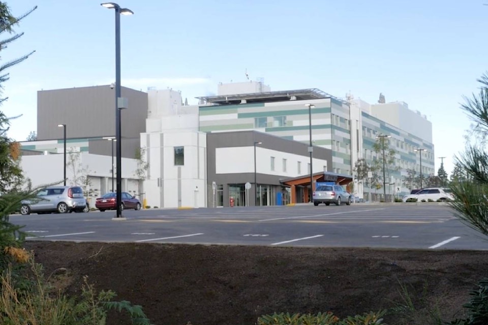 11586554_web1_171005-CVR-M-NewHospital