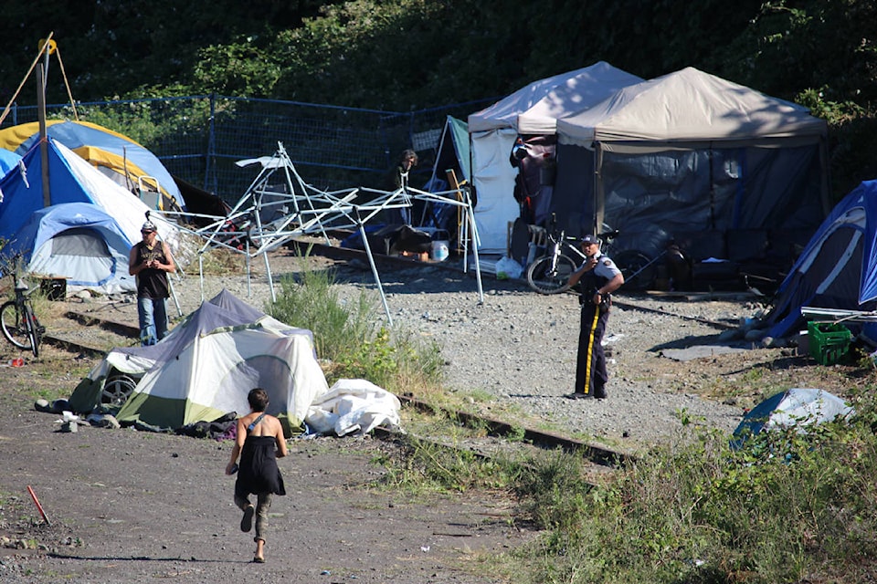 12790698_web1_180719-NBU-Tent-City-Photo-Pescod-Nicholas-Nanaimo-News-Bulletin-3