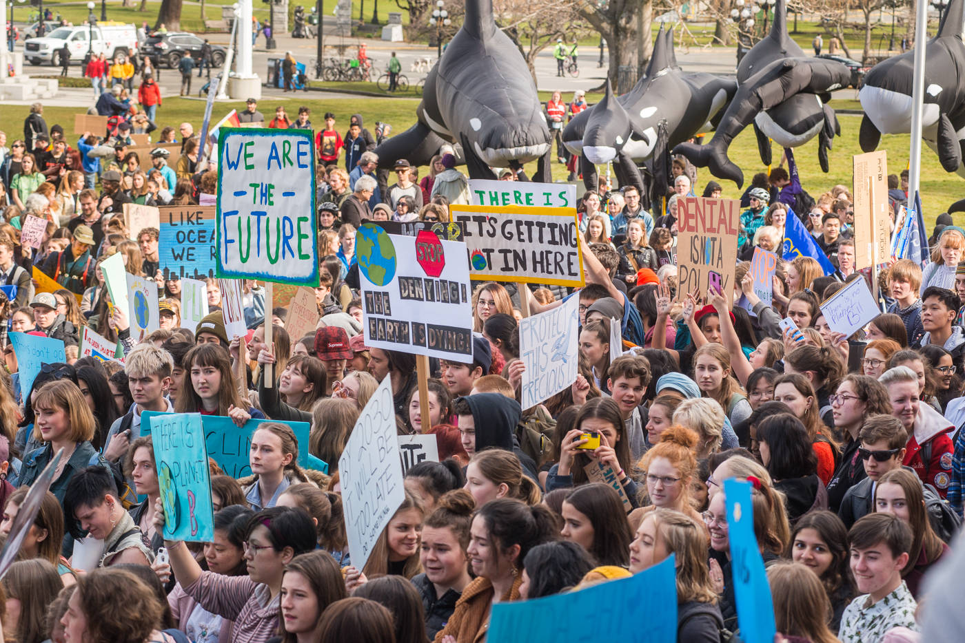 15980823_web1_Keri_Coles_VictoriaNews_StudentsClimateStrike-3