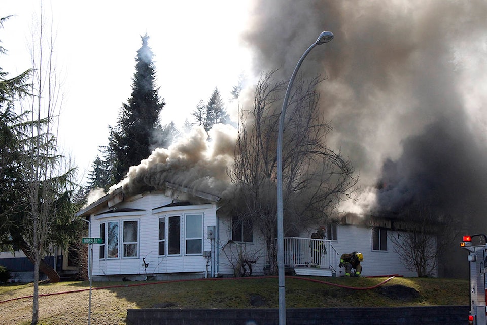 15995675_web1_190317-CVR-N-house-fire