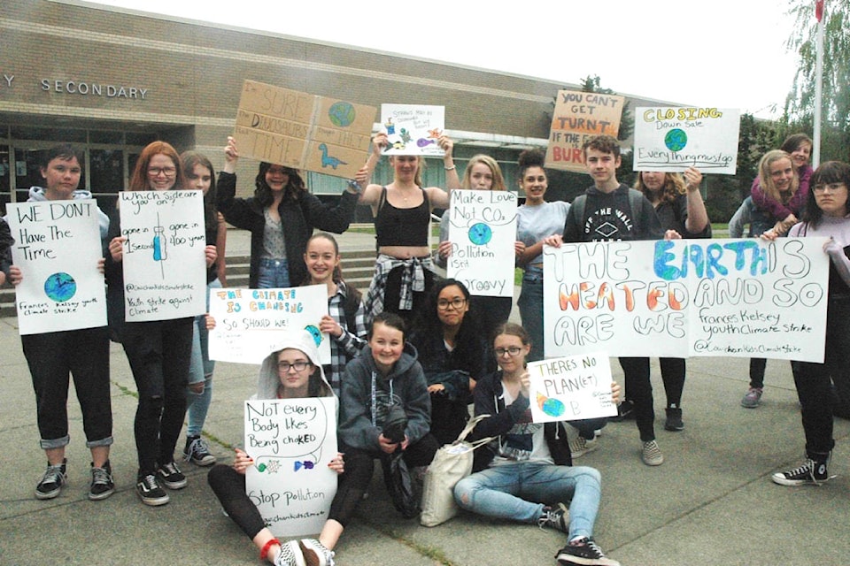 17084597_web1_190527-CCI-Kelsey-climate-protest