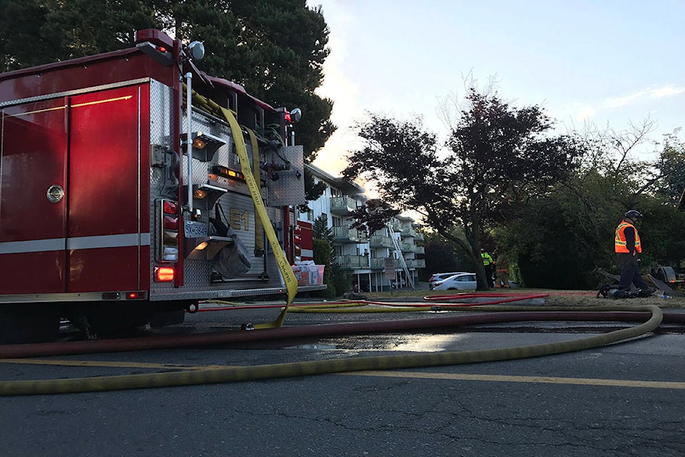 17393757_web1_richmond-road-fire