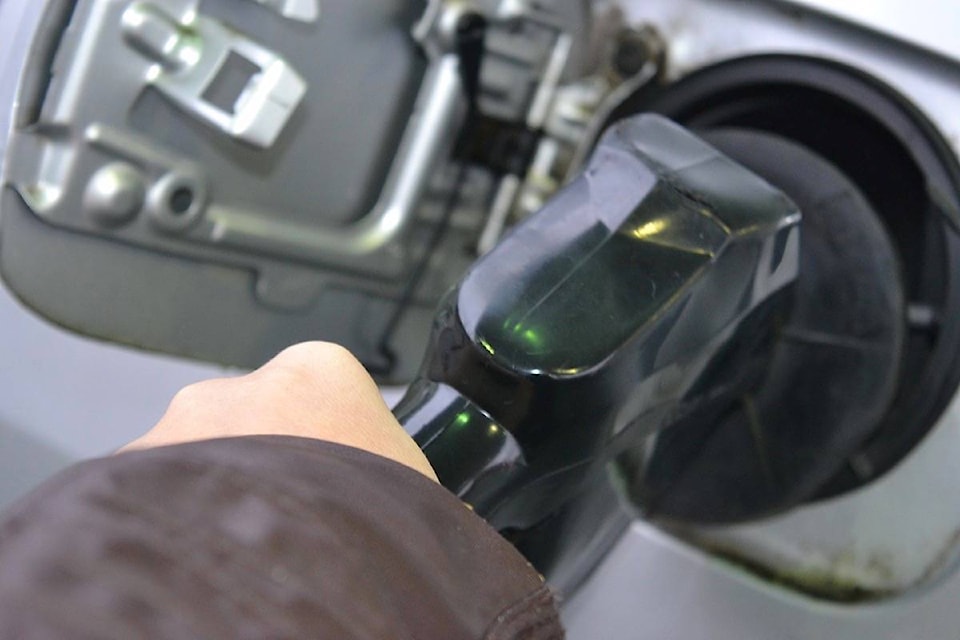 19888571_web1_180124-LAT-M-Pumping-gas