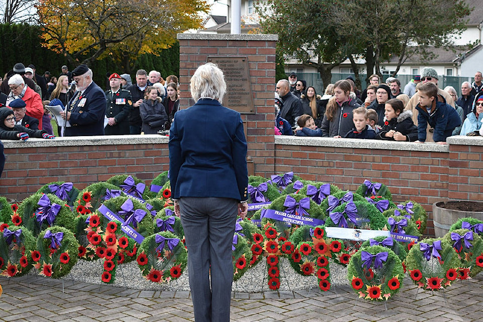 23261194_web1_191114-AHO-RemembranceDay_12