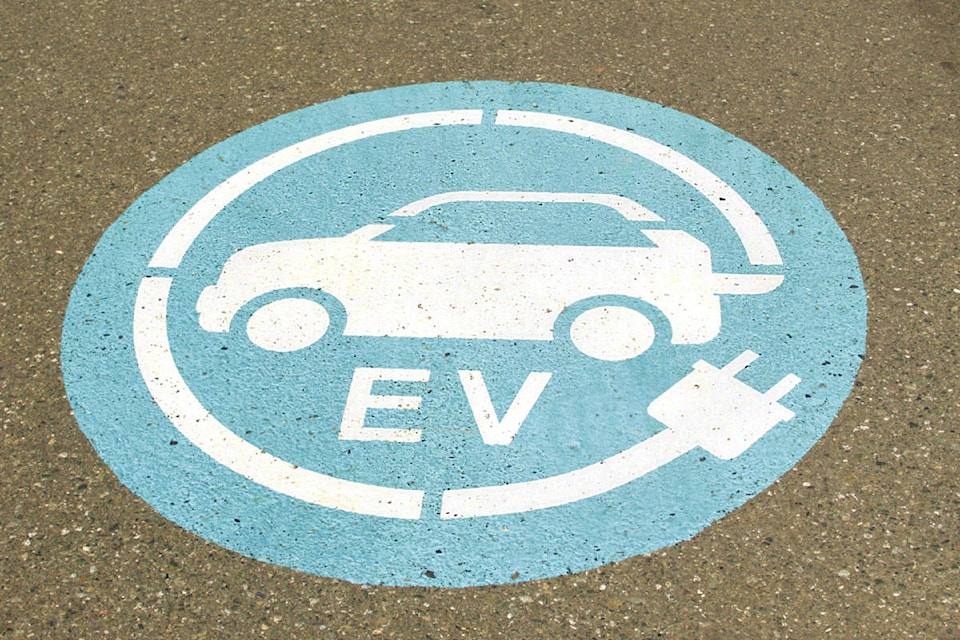 23536072_web1_200709-SNE-EVChargersBylaw-electricvehicle_3