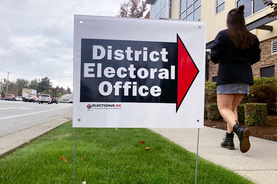 24024421_web1_election-sign-1-2697