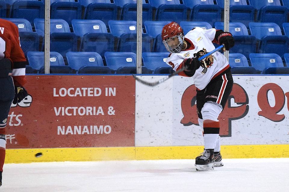 Alberni Valley Bulldogs defenceman Emanuelson Charbonneau fires a shot on the Cowichan goal. (ELENA RARDON / ALBERNI VALLEY NEWS)