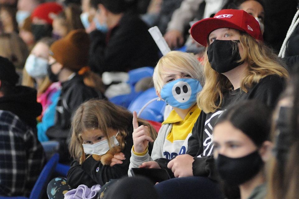 Fans in masks fill seats at Weyerhaeuser Arena for the Alberni Valley Bulldogs’ game Oct. 15, 2021 against Victoria Grizzlies. (SUSAN QUINN/ Alberni Valley News)