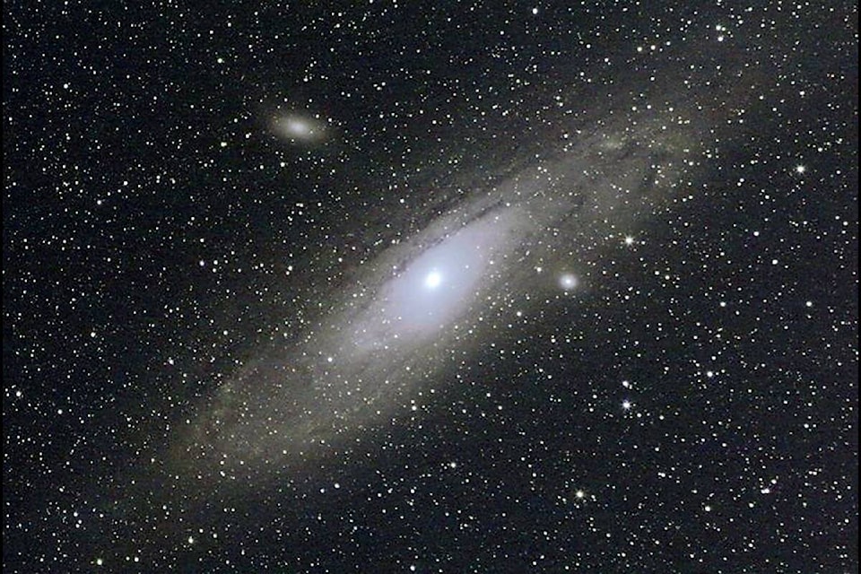 26917284_web1_211027-PQN-Andromeda-Galaxy-Photo-Galaxyphoto_1