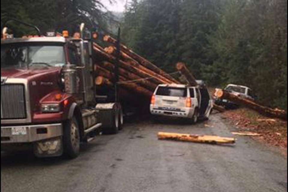 27125544_web1_211111-CCI-RCMP-logging-truck-crash-pictures_2