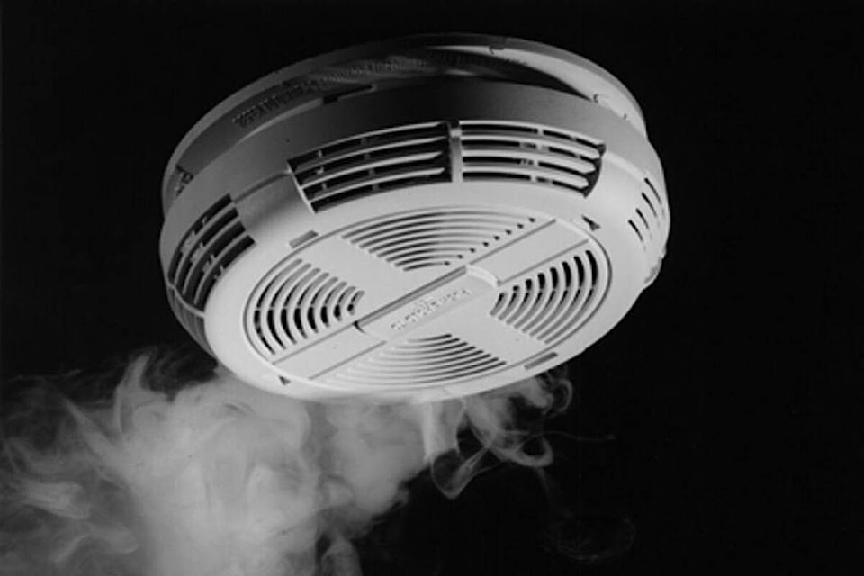 30651471_web1_170315-KCN-smoke-detector