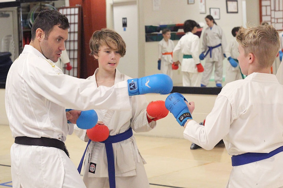 30770619_web1_221019-NBU-karate-seminar-1_2