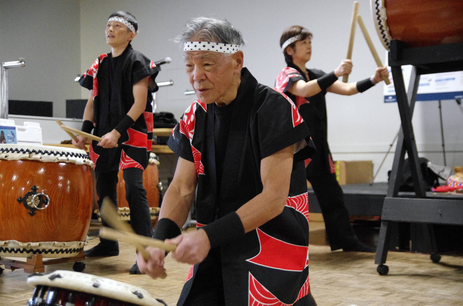 30963272_web1_copy_221104-NBU-Japanese-drummers-VIU-_1