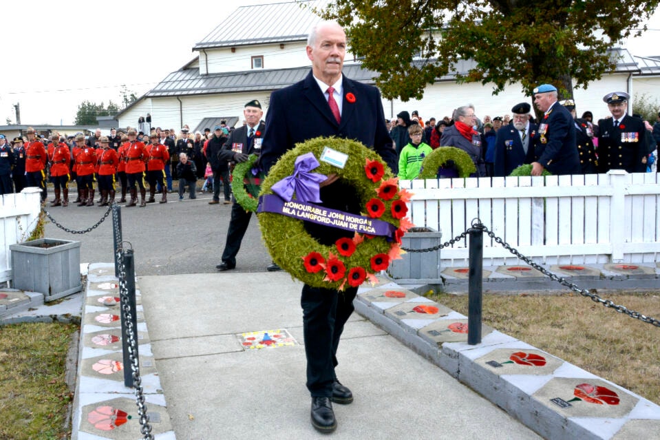 30984264_web1_221117-SNM-Remembrance-Day-PHOTO_1