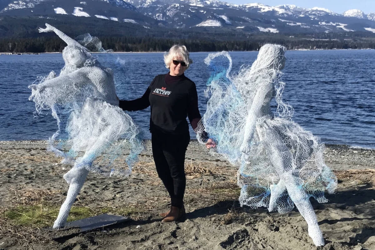 Qualicum Bay artist's wire sculptures commissioned by English