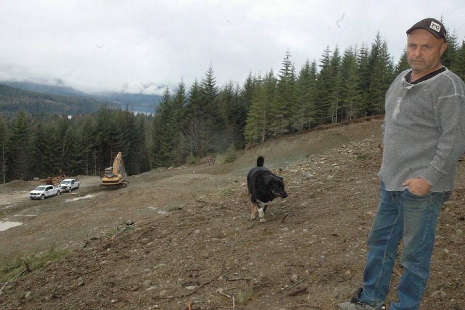 32565864_web1_230427-LCO-rock-quarry-concerns-picture_1