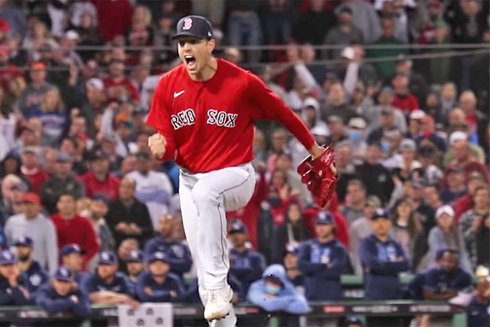 33335794_web1_211010-VNE-PivettaPitchingRedSox-PivettaFistPump_1
