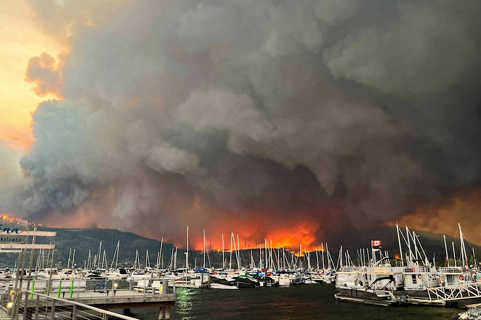 The McDougall Creek wildfire on August 17, 2023, from Kelowna, B.C. (Contributed to Black Press Media)