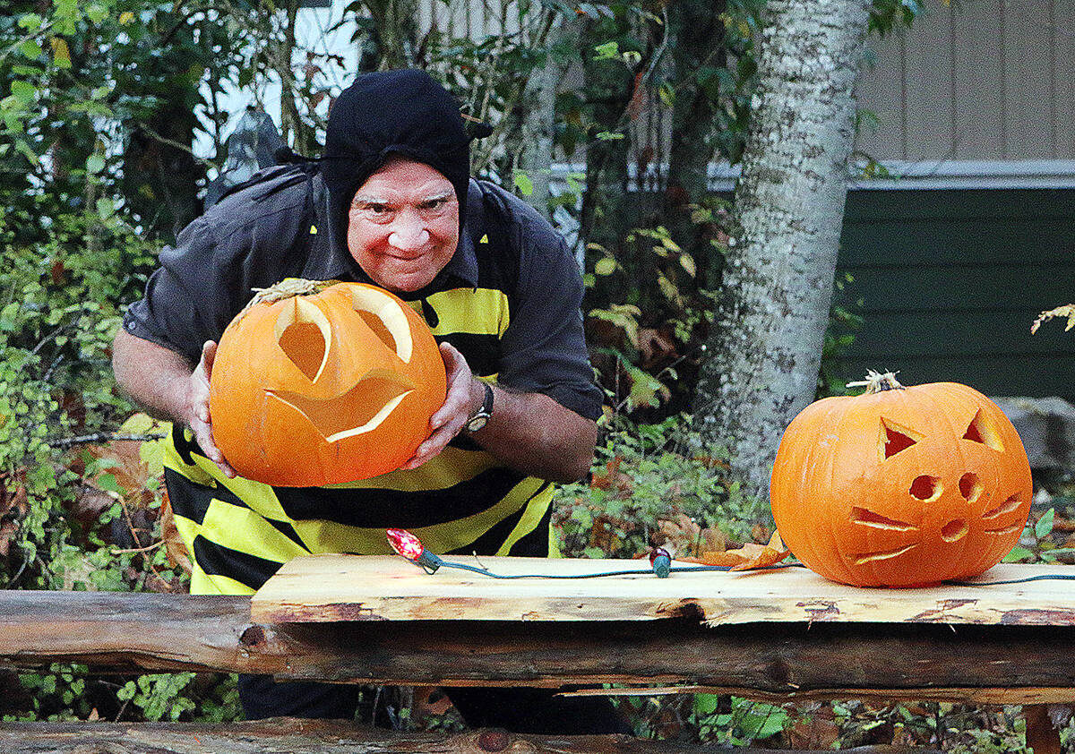 Halloween Train pulling in to Duncan