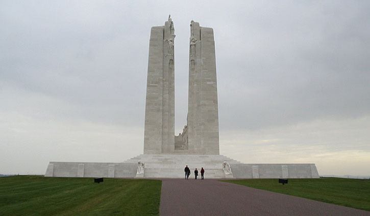 1502BCLN2007VimyRidgeWEB